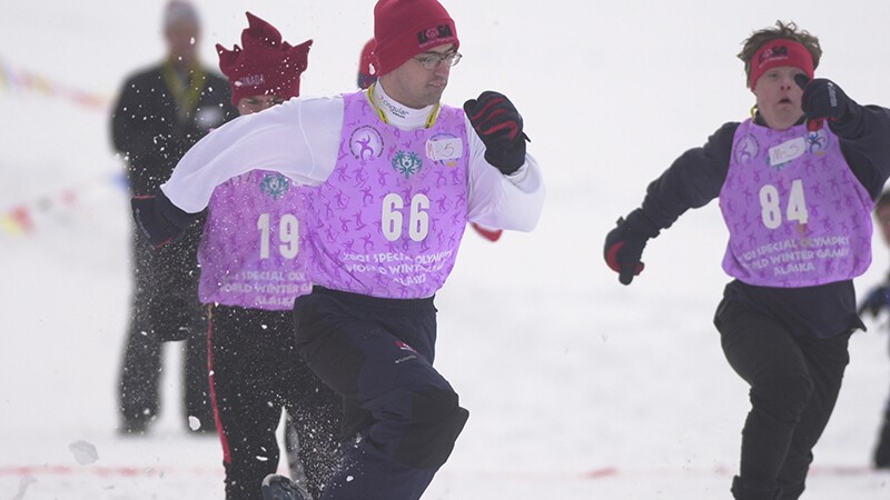 Snowshoe athletes race to the finish line at 2001 World Winter Games Alaska