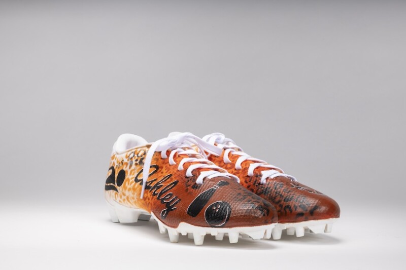 Alex Singleton Cleats 2023